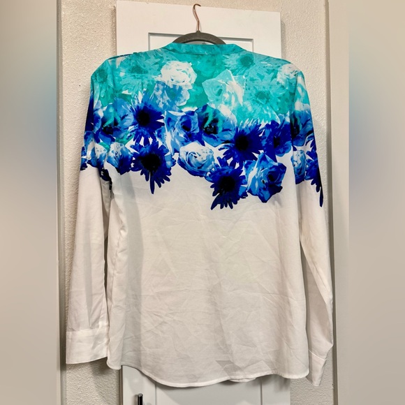 💙✨ Calvin Klein Floral Ombre Blouse — Fits Like Medium (EUC) - Picture 2 of 12